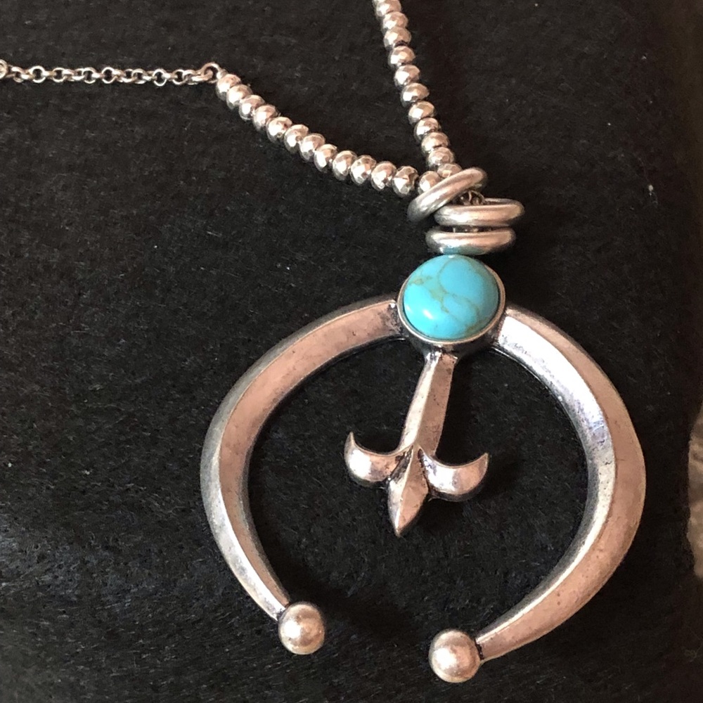 Jade & Jasper silver tone pendant necklace